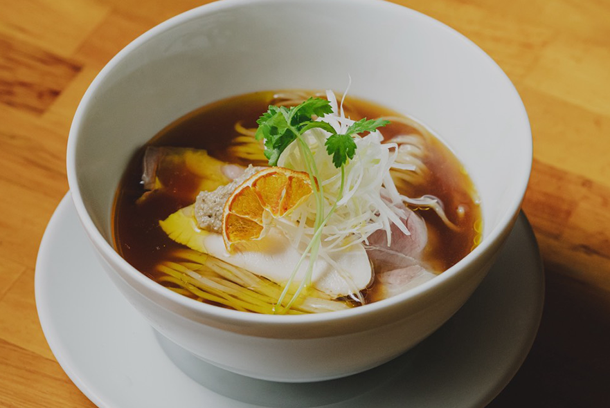 獅子丸醤油らぁめん